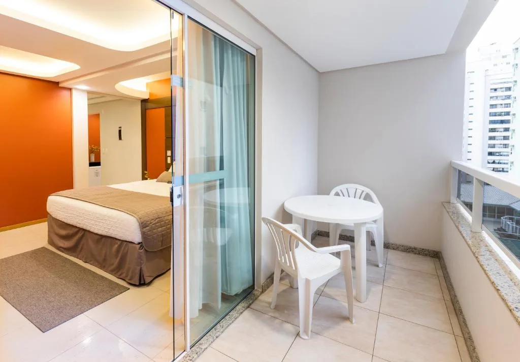 Centromar Hotel, Balneário Camboriú, na Rua em Balneário Camboriú/SC — foto 20