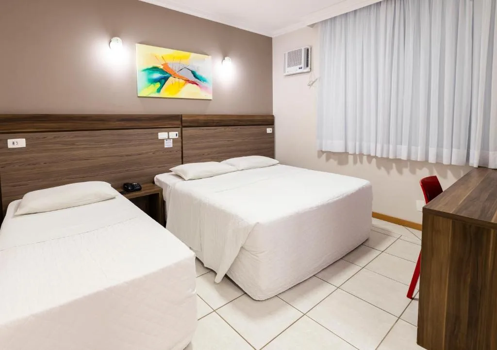 Centromar Hotel, Balneário Camboriú, na Rua em Balneário Camboriú/SC — foto 23