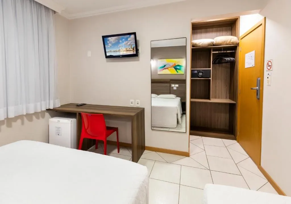Centromar Hotel, Balneário Camboriú, na Rua em Balneário Camboriú/SC — foto 24