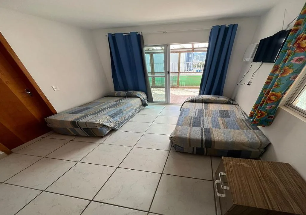 Pousada Louise, Balneário Camboriú, na 342 Rua em Balneário Camboriú/SC — foto 19
