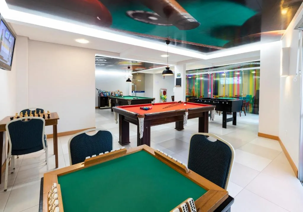 Centromar Hotel, Balneário Camboriú, na Rua em Balneário Camboriú/SC — foto 39