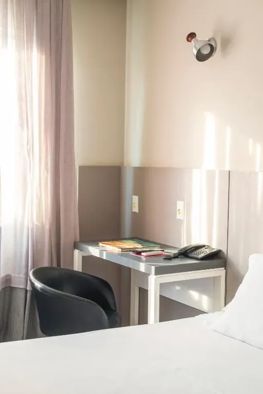 Hotel Melo, Balneário Camboriú, na Av. Brasil em Balneário Camboriú/SC — foto 3