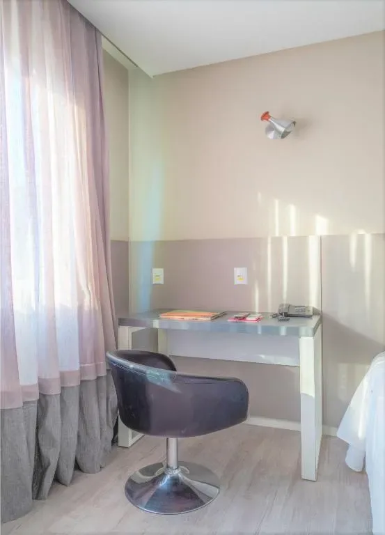 Hotel Melo, Balneário Camboriú, na Av. Brasil em Balneário Camboriú/SC — foto 8