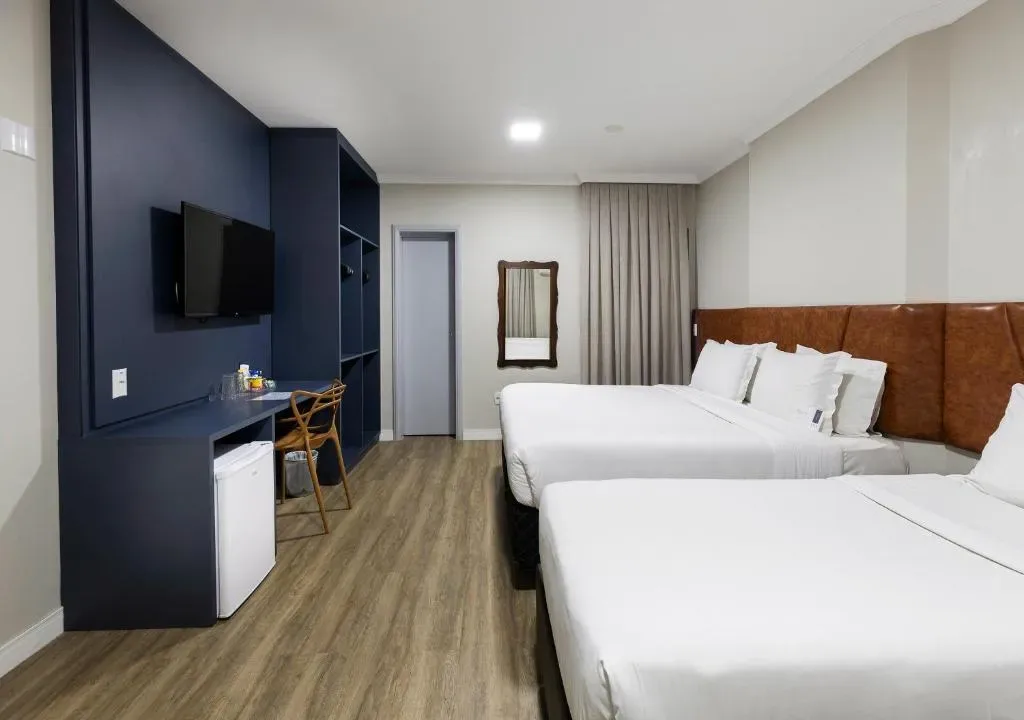 HM Hotel, Balneário Camboriú, na Rua em Balneário Camboriú/SC — foto 7