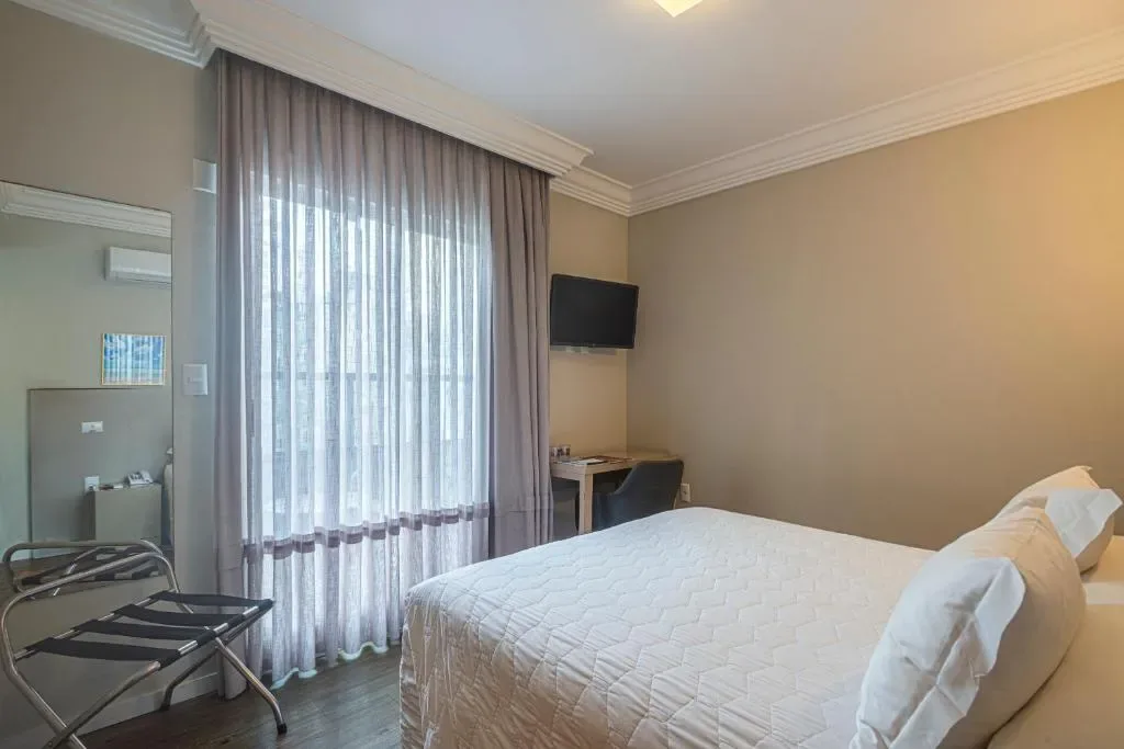 Hotel Melo, Balneário Camboriú, na Av. Brasil em Balneário Camboriú/SC — foto 12