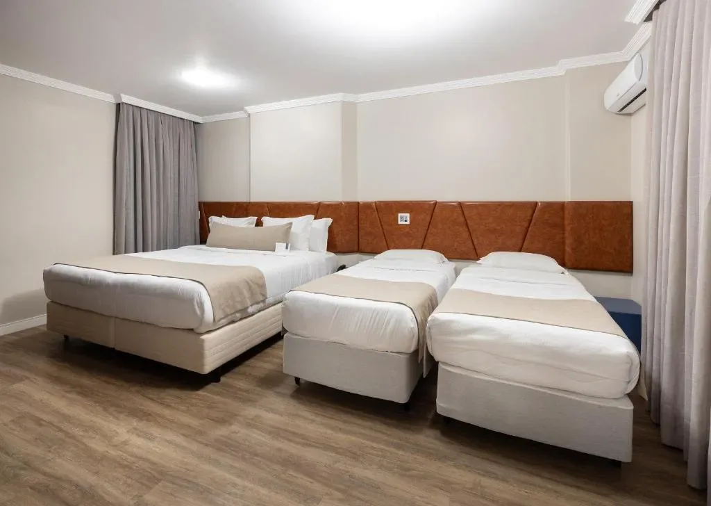 HM Hotel, Balneário Camboriú, na Rua em Balneário Camboriú/SC — foto 9