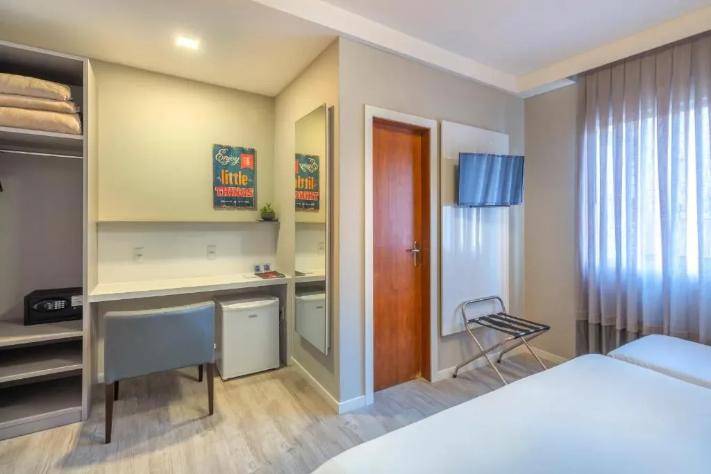 Hotel Melo, Balneário Camboriú, na Av. Brasil em Balneário Camboriú/SC — foto 22