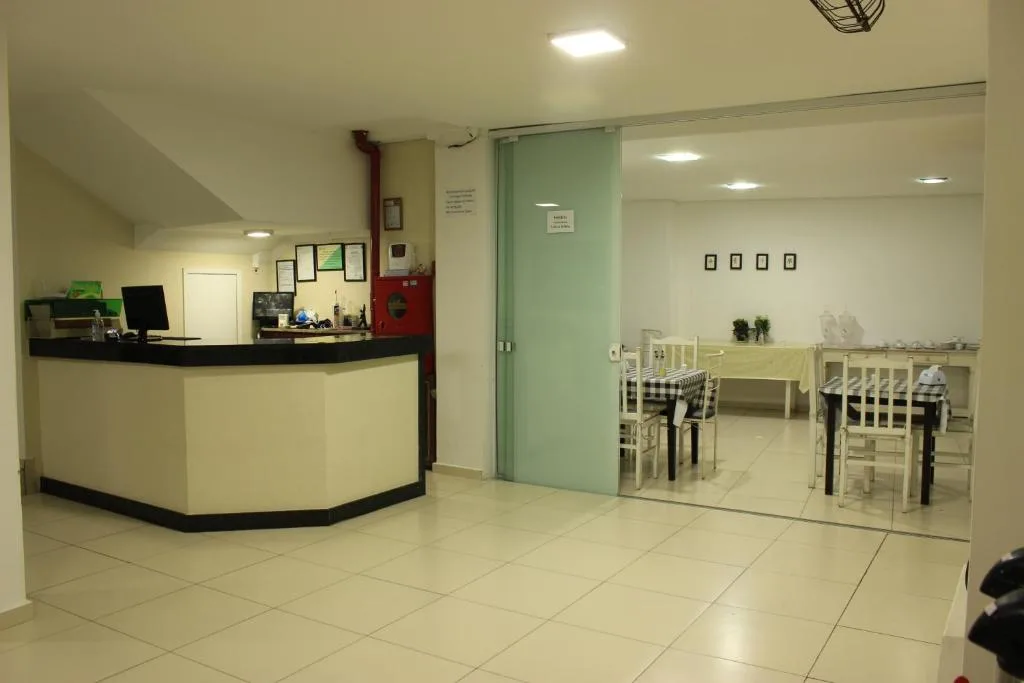 Novo Hotel Douglas, Balneário Camboriú, na Rua 1021 número 380 centro em Balneário Camboriú/SC — foto 4