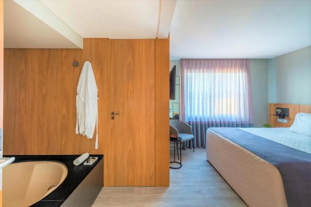 Hotel Melo, Balneário Camboriú, na Av. Brasil em Balneário Camboriú/SC — foto 35