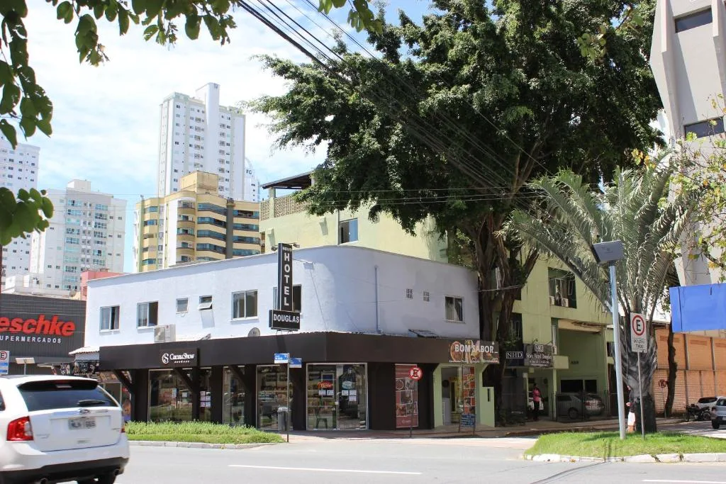 Novo Hotel Douglas, Balneário Camboriú, na Rua 1021 número 380 centro em Balneário Camboriú/SC — foto 43