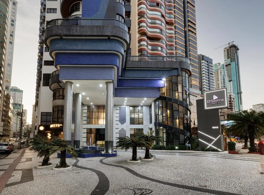 Hotel D, na Av. Atlântica em Balneário Camboriú/SC