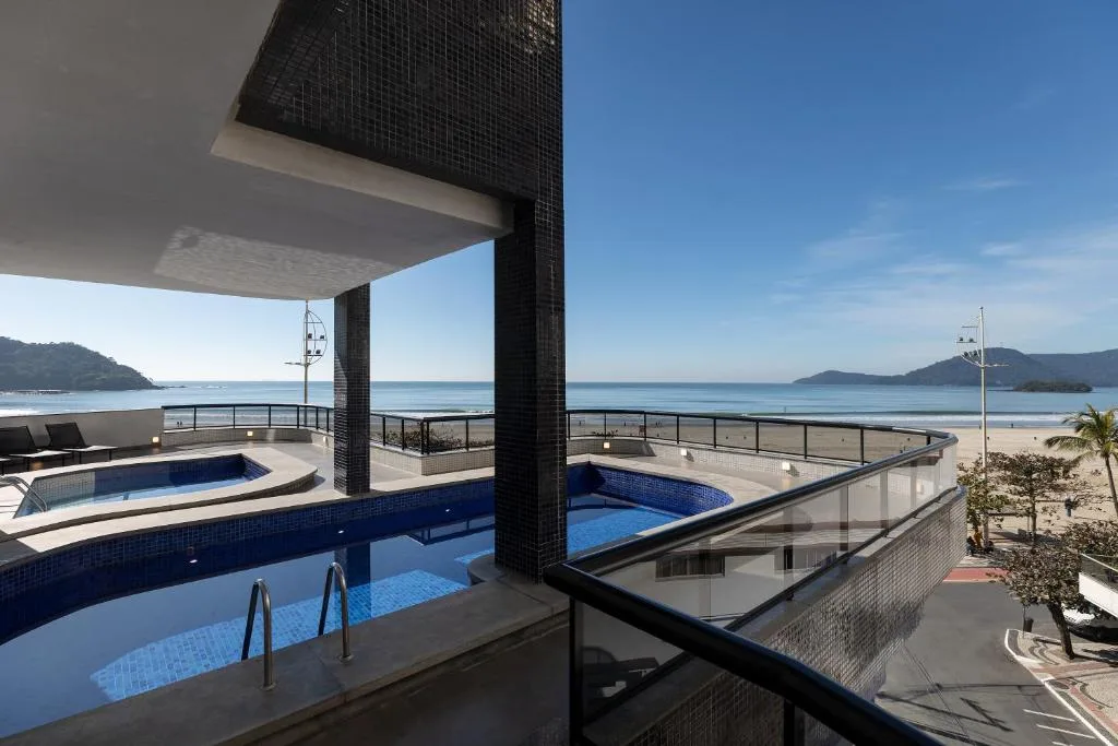 Hotel D, na Av. Atlântica em Balneário Camboriú/SC — foto 32