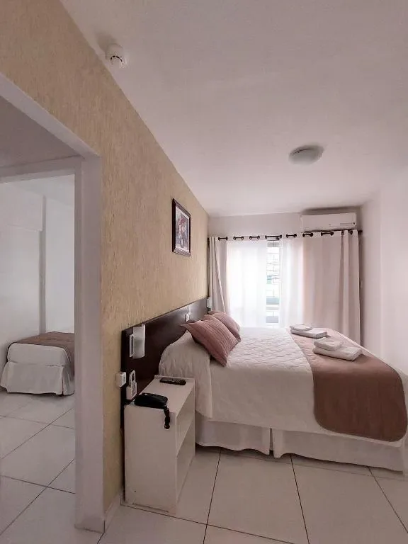 Hotel Vela Azul, Balneário Camboriú, na Rua em Balneário Camboriú/SC — foto 9