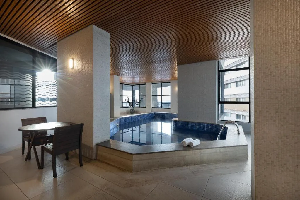 Hotel D, na Av. Atlântica em Balneário Camboriú/SC — foto 38