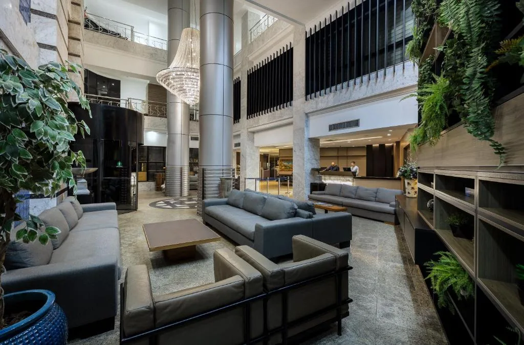 Hotel D, na Av. Atlântica em Balneário Camboriú/SC — foto 39