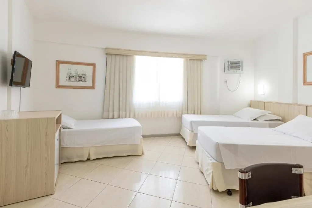 Hotel Ilha da Madeira, Balneário Camboriú, na Av. Brasil em Balneário Camboriú/SC — foto 2