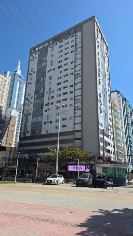 Belo apartamento compartilhado beira mar no centro de BC, Balneário Camboriú, na Avenida Atlântica, 1940 Ed. San Remo Apto em Balneário Camboriú/SC — foto 25
