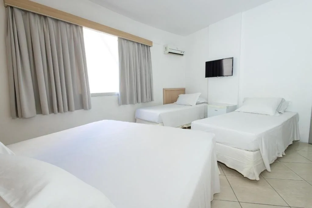 Hotel Ilha da Madeira, Balneário Camboriú, na Av. Brasil em Balneário Camboriú/SC — foto 18