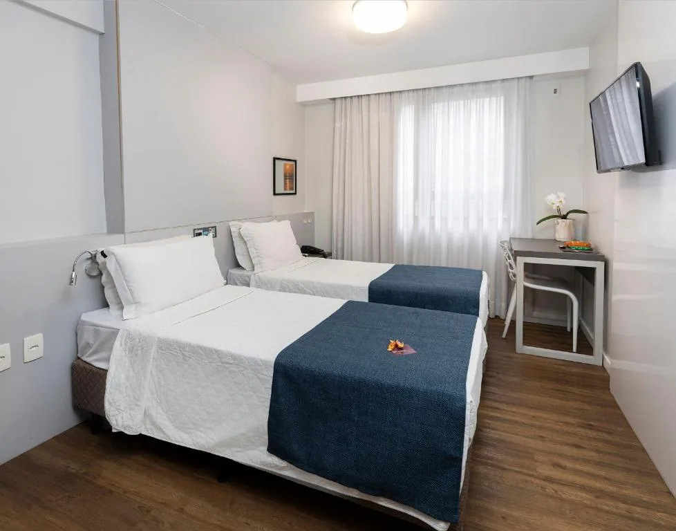 Tropikalya Prime Hotel, Balneário Camboriú, na Rua em Balneário Camboriú/SC — foto 2