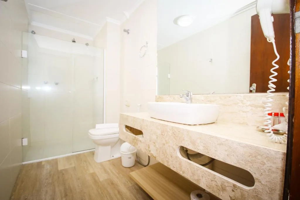 Hotel Geranium, Balneário Camboriú, na Av. Brasil em Balneário Camboriú/SC — foto 2