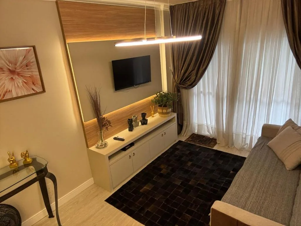 Curaçao - próx praia, Balneário Camboriú, na 3321 Avenida Brasil em Balneário Camboriú/SC