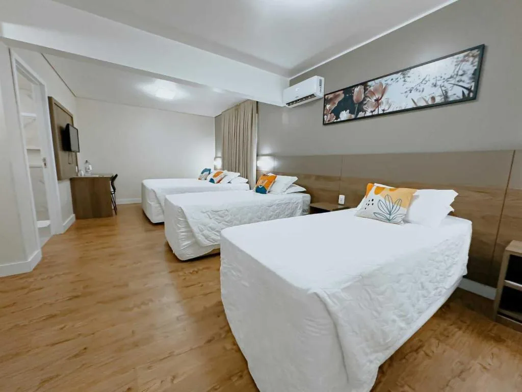 Hotel Bella Camboriú, Balneário Camboriú, na Rua em Balneário Camboriú/SC — foto 14