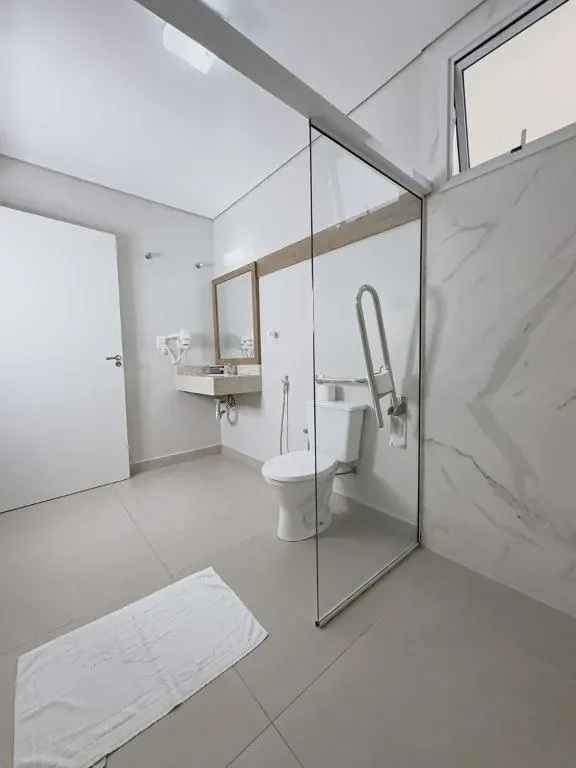 Hotel Bella Camboriú, Balneário Camboriú, na Rua em Balneário Camboriú/SC — foto 16
