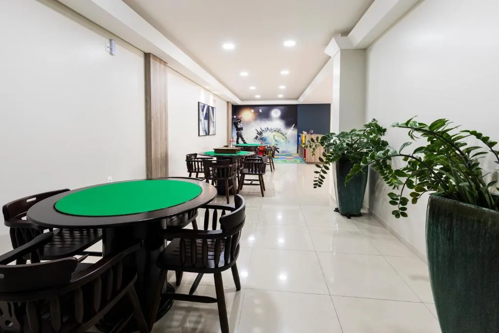 Hotel Bella Camboriú, Balneário Camboriú, na Rua em Balneário Camboriú/SC — foto 31