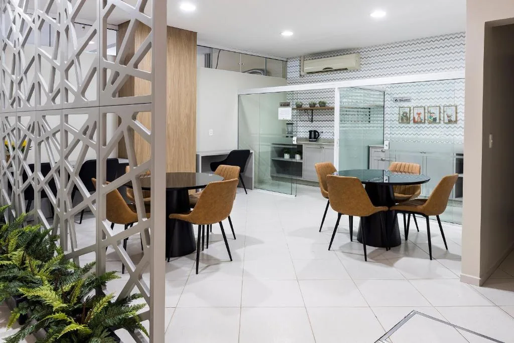 Hotel Bella Camboriú, Balneário Camboriú, na Rua em Balneário Camboriú/SC — foto 44