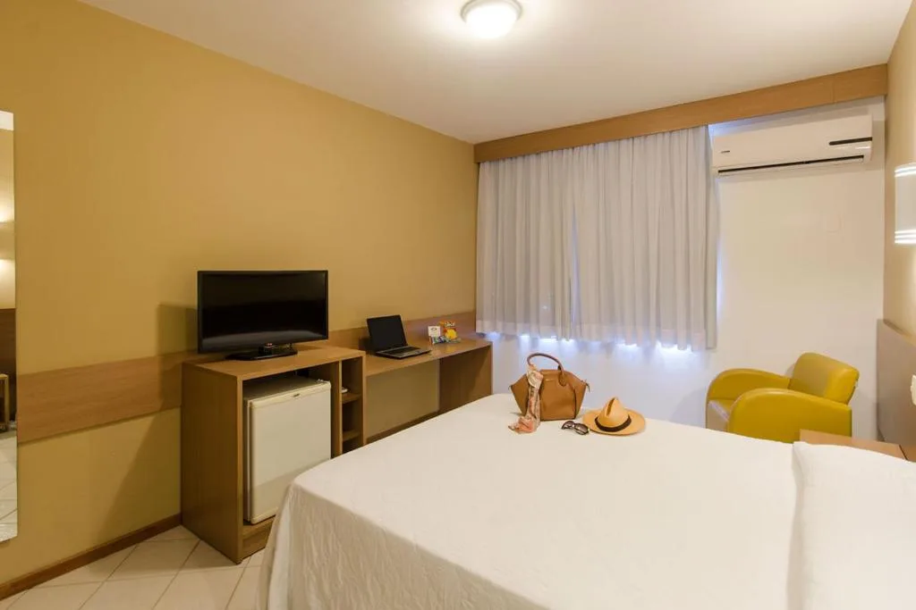 Atobá Praia Hotel by Pires - Balneario Camboriu, Balneário Camboriú, na Avenida Brasil em Balneário Camboriú/SC — foto 3