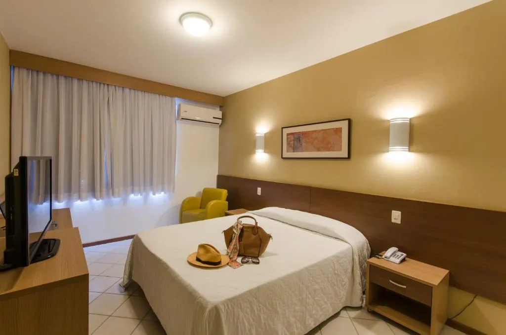 Atobá Praia Hotel by Pires - Balneario Camboriu, Balneário Camboriú, na Avenida Brasil em Balneário Camboriú/SC — foto 4