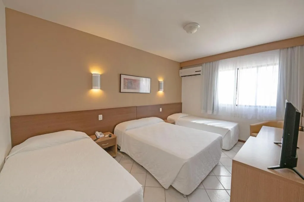 Atobá Praia Hotel by Pires - Balneario Camboriu, Balneário Camboriú, na Avenida Brasil em Balneário Camboriú/SC — foto 11