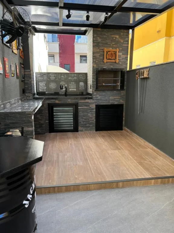 Apto centro, reformado, churrasqueira Privativa!, Balneário Camboriú, na 276 Rua em Balneário Camboriú/SC — foto 2