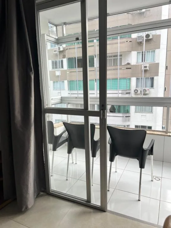 Apto 2 quartos, 6 pessoas, Balneário Camboriú, na Av. Brasil em Balneário Camboriú/SC — foto 15