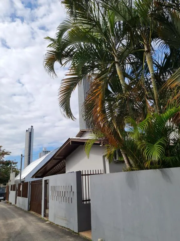 Maika, na Beco do Beto em Balneário Camboriú/SC — foto 31