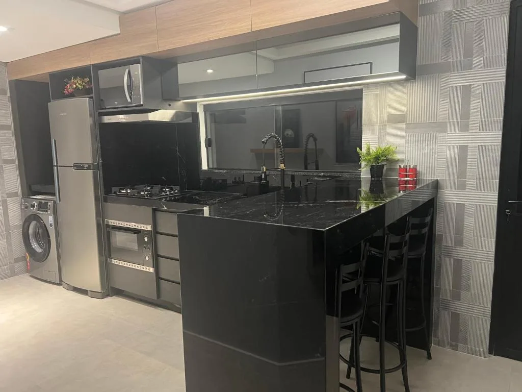 Apto centro, reformado, churrasqueira Privativa!, Balneário Camboriú, na 276 Rua em Balneário Camboriú/SC — foto 12