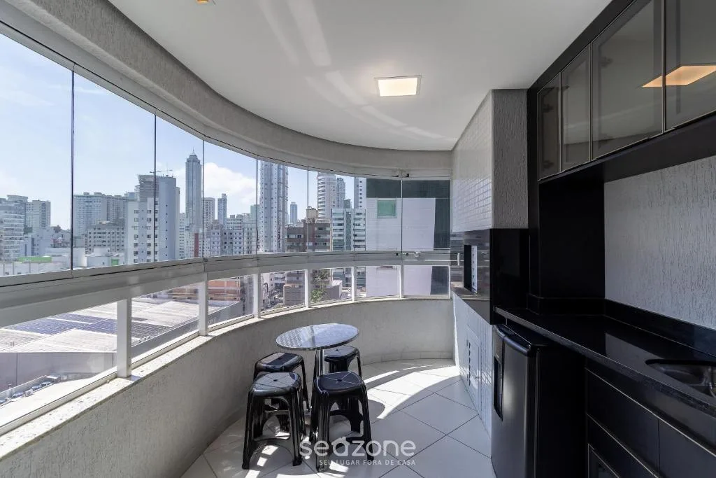 Apto c/ varanda 600m da orla Centro BC EJF0702, Balneário Camboriú, na 141 Rua 904 Apto 702, Edifício Furlan em Balneário Camboriú/SC