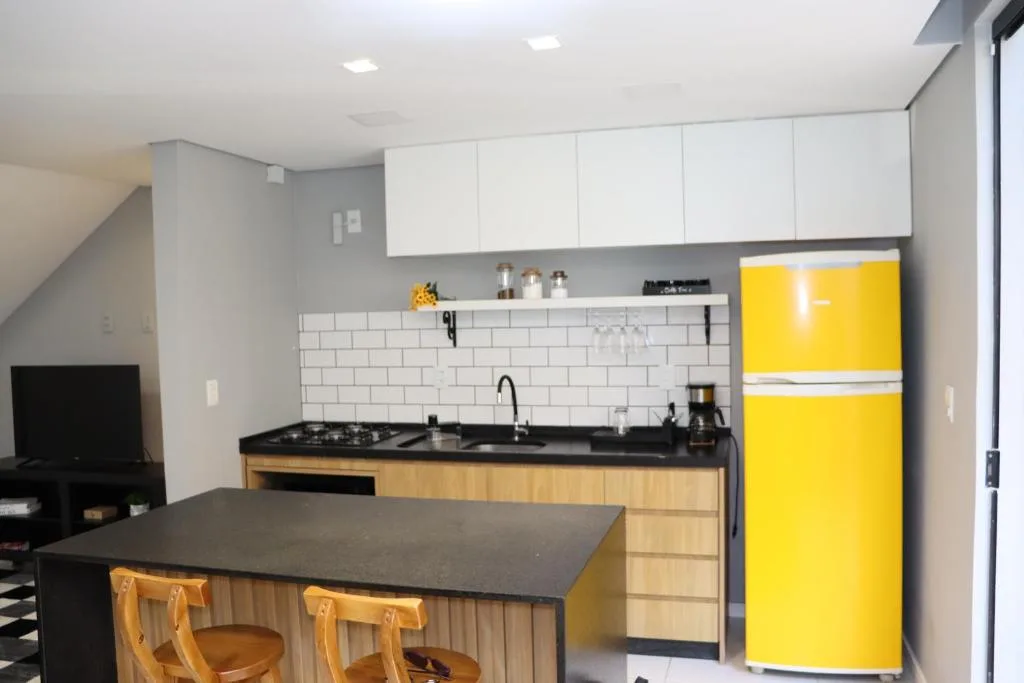 Casa 700m Praia, Churrasq, SelfChekin, Garagem, Wi-fi, Ar, Portão Eletronico, Balneário Camboriú, na Rua Tailândia em Balneário Camboriú/SC — foto 4