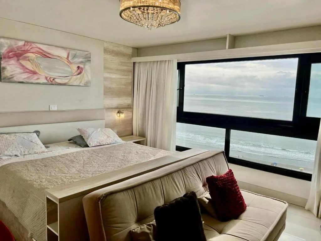 Fantástico Studio Frente Mar , localização central !, Balneário Camboriú, na 2114 Avenida Atlântica Apto em Balneário Camboriú/SC — foto 2