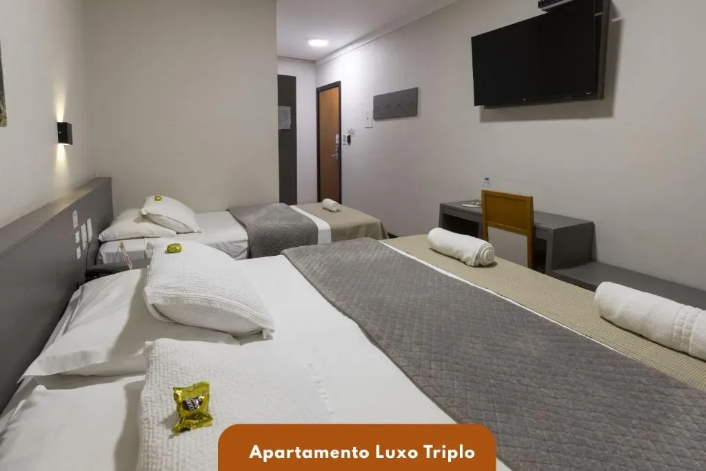 Camboriú Praia Hotel, Balneário Camboriú, na Av. Brasil em Balneário Camboriú/SC — foto 12