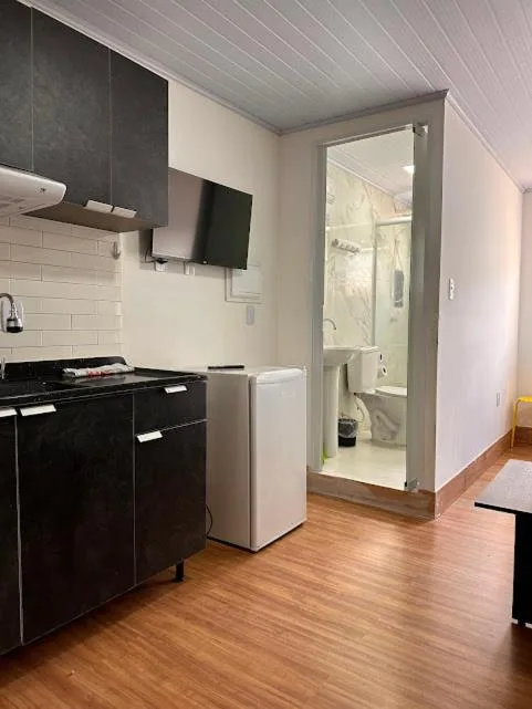 Loft e Suites Temporada, Balneário Camboriú, na 404 Rua Venezuela em Balneário Camboriú/SC — foto 11
