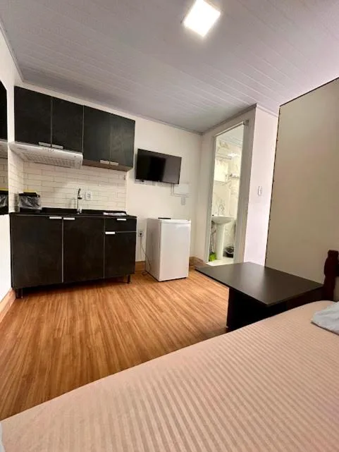Loft e Suites Temporada, Balneário Camboriú, na 404 Rua Venezuela em Balneário Camboriú/SC — foto 13