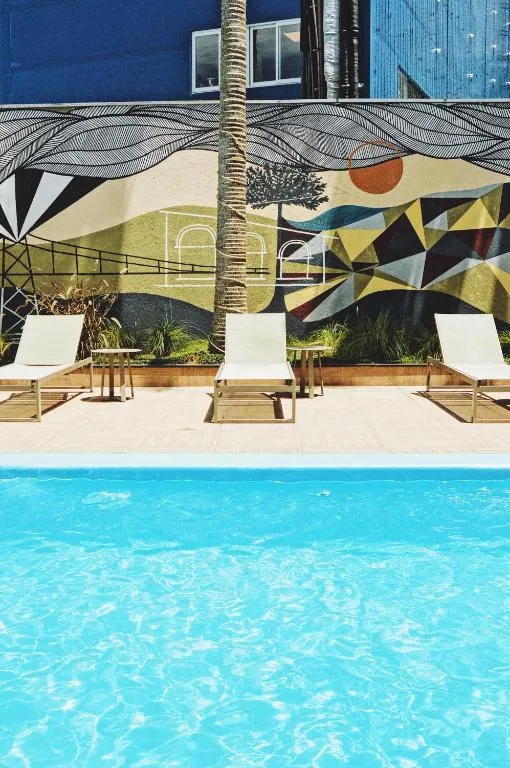 Santa Inn Hotel, na Rua em Balneário Camboriú/SC
