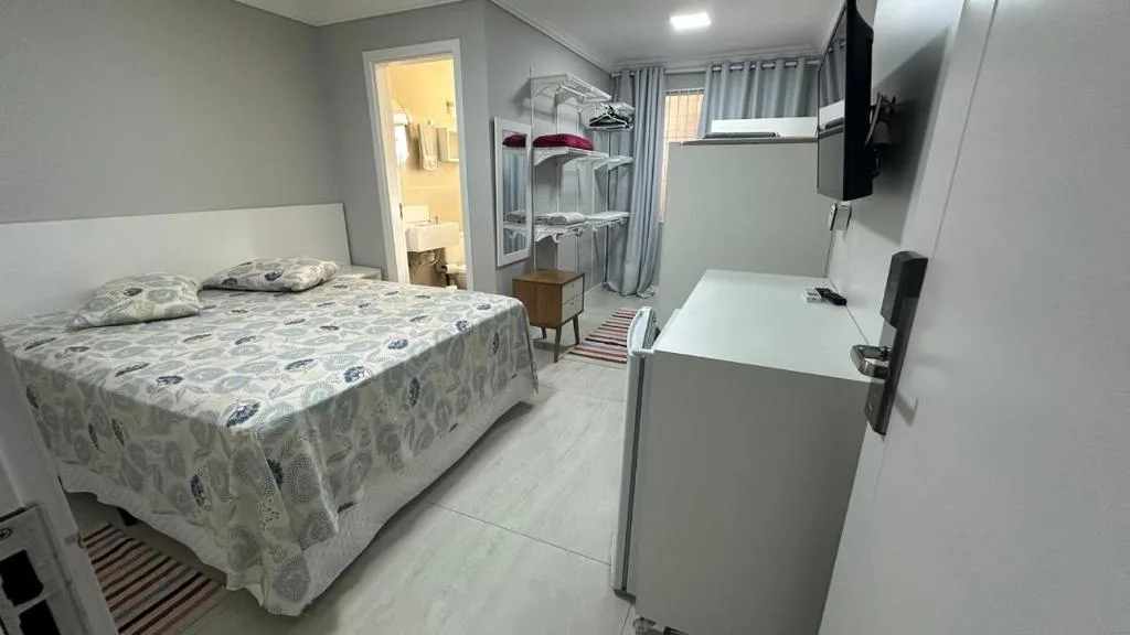 Bouganville Guest House BC, Balneário Camboriú, na Rua em Balneário Camboriú/SC — foto 3