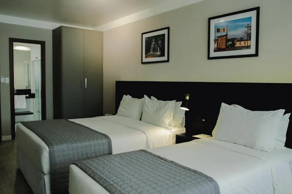 Santa Inn Hotel, na Rua em Balneário Camboriú/SC — foto 7