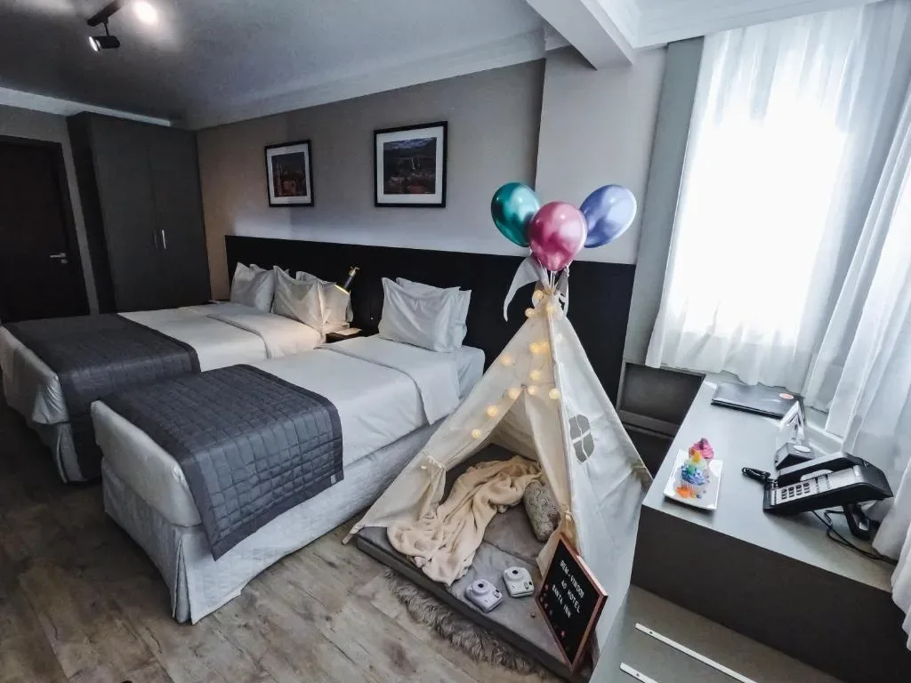 Santa Inn Hotel, na Rua em Balneário Camboriú/SC — foto 9