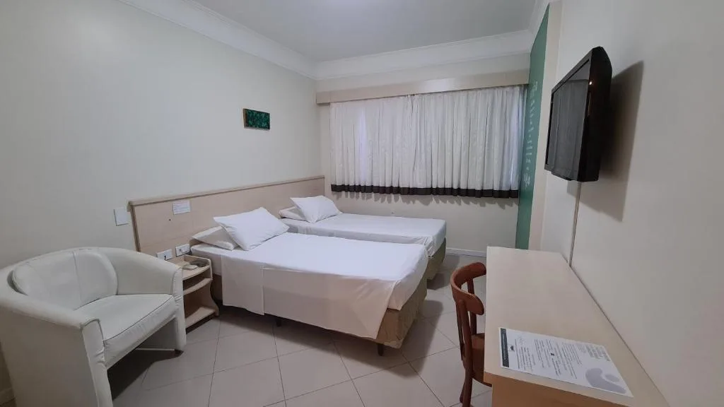 Stay - Apartamentos, Studios e Quartos - 400m da Praia Central, Balneário Camboriú, na Rua Alvin Bauer em Balneário Camboriú/SC — foto 3