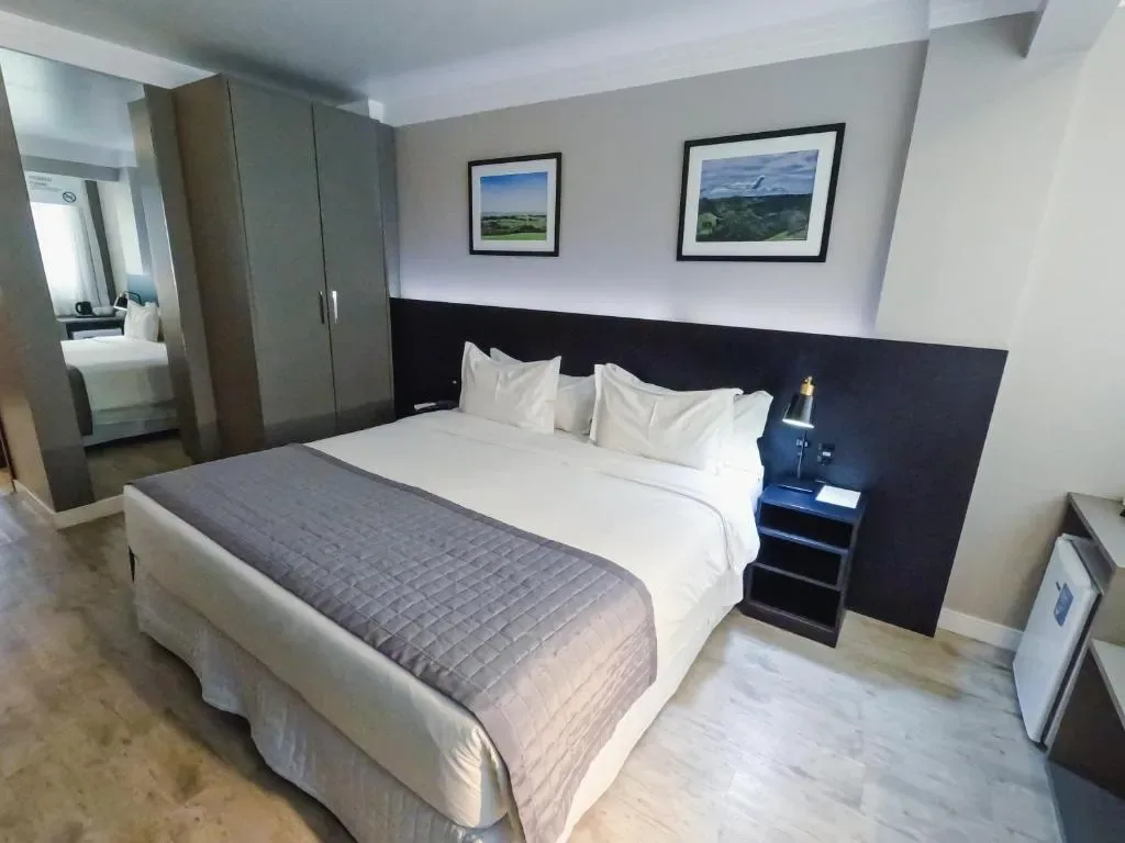 Santa Inn Hotel, na Rua em Balneário Camboriú/SC — foto 22
