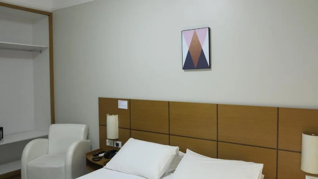 Stay - Apartamentos, Studios e Quartos - 400m da Praia Central, Balneário Camboriú, na Rua Alvin Bauer em Balneário Camboriú/SC — foto 15