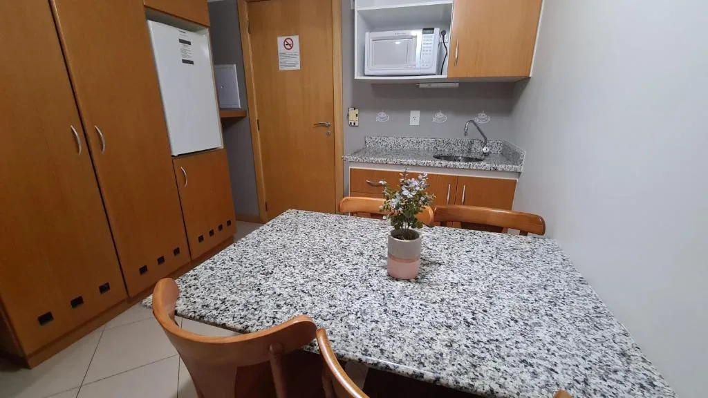 Stay - Apartamentos, Studios e Quartos - 400m da Praia Central, Balneário Camboriú, na Rua Alvin Bauer em Balneário Camboriú/SC — foto 31